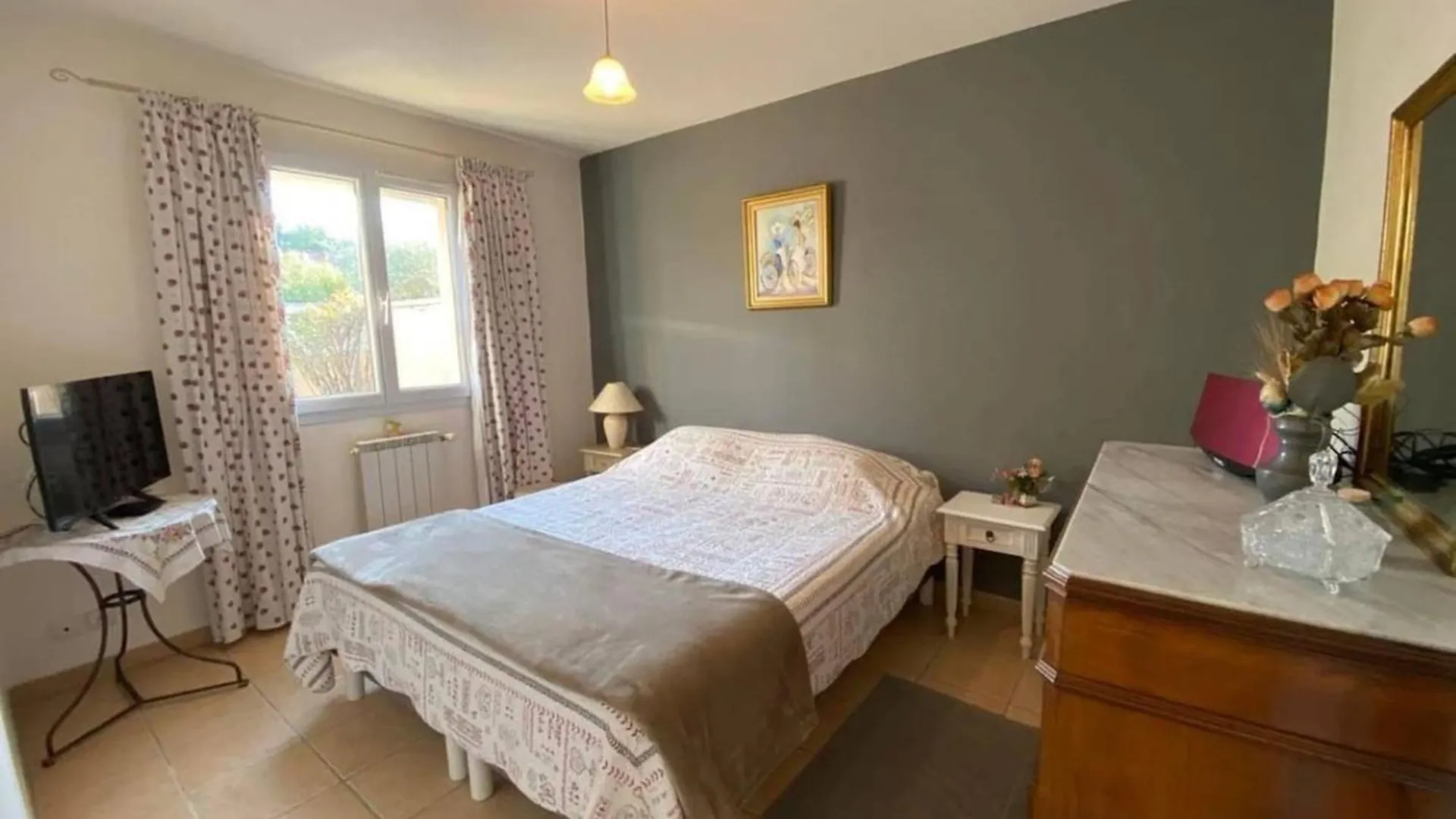 At Tinou'S Spacious Quiet House With Garden For 2 People LʼIsle-sur-la-Sorgue Semesterbostad